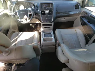 2015 Chrysler Town & Country Touring with VIN 2C4RC1BG2FR661560, listed as a Copart auction lot 53142094 with 162,025 mi miles and Clean Title. Bid and sale history available at carsss.com. Image 8.