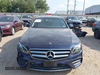 2018 Mercedes-Benz E 300 with VIN WDDZF4JB6JA376412, listed as a IAAI auction lot 42298940 with 59,973 mi miles and . Bid and sale history available at DreamBid. Image 13.