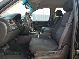 2013 Chevrolet Tahoe LS with VIN 1GNSKAE00DR200886, listed as a Copart auction lot 75326444 with 200,383 mi miles and Salvage title. Bid and sale history available at DreamBid. Image 7.