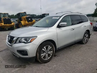 2019 Nissan Pathfinder SV with VIN 5N1DR2MN5KC613821, listed as a Copart auction lot 61357625 with 62,159 mi miles and Salvage title. Bid and sale history available at DreamBid. Image 1.