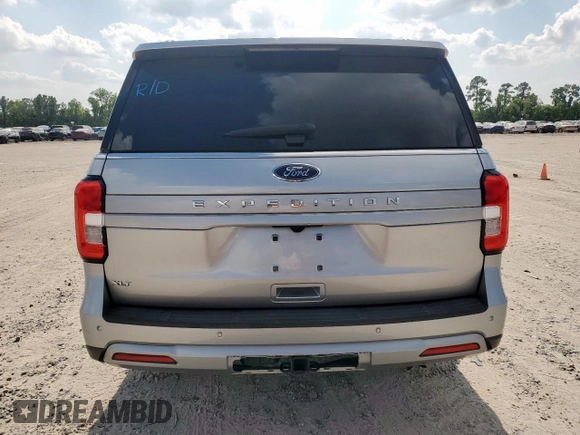 2022 Ford Expedition XLT z VIN 1FMJU1HT0NEA14953, wystawiony jako Copart lot #58150705 z przebiegiem 44 670 mil mil oraz Szkoda całkowita • Salvage title. Historia ofert i sprzedaży dostępna na DreamBid. Obrazek 6.