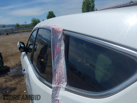 2016 Hyundai Santa Fe z VIN 5XYZTDLB9GG364375, wystawiony jako IAAI lot #42203404 z przebiegiem 143 838 mil mil oraz . Historia ofert i sprzedaży dostępna na DreamBid. Obrazek 19.