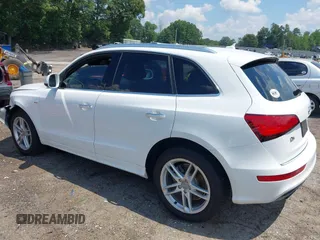 2015 Audi Q5 Premium Plus with VIN WA1DGAFP8FA030464, listed as a IAAI auction lot 42522003 with 111,661 mi miles and . Bid and sale history available at DreamBid. Image 3.