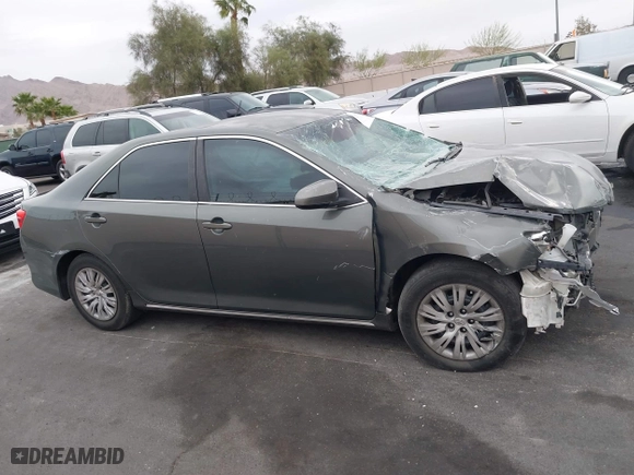 2014 Toyota Camry Hybrid LE with VIN 4T1BD1FK2EU134838, listed as a IAAI auction lot 41912000 with 132,000 mi miles. Bid and sale history available at carsss.com. Image 13.