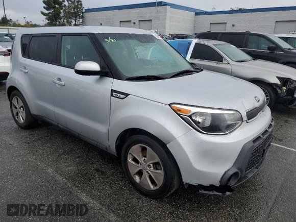2016 Kia Soul with VIN KNDJN2A28G7853829, listed as a Copart auction lot 44245895 with 104,062 mi miles and Clean Title. Bid and sale history available at carsss.com. Image 4.