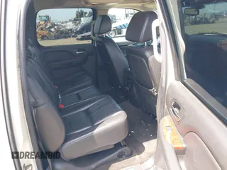 2008 Chevrolet Avalanche 3LT with VIN 3GNFK12328G218148, listed as a IAAI auction lot 42473513 with 179,954 mi miles and . Bid and sale history available at DreamBid. Image 8.