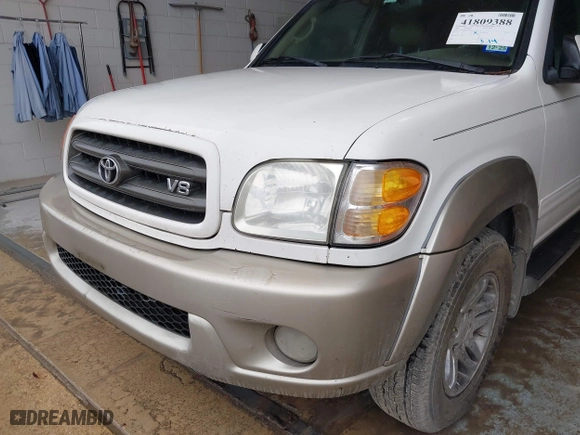 2004 Toyota Sequoia SR5 with VIN 5TDZT34A64S218109, listed as a IAAI auction lot 41809388 with 159,416 mi miles. Bid and sale history available at carsss.com. Image 6.