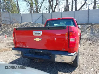 2009 Chevrolet Silverado 1500 Work Truck with VIN 1GCEK14C29Z187289, listed as a IAAI auction lot 42113066 with 109,077 mi miles. Bid and sale history available at carsss.com. Image 17.