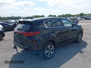 2022 Kia Sportage LX with VIN KNDPM3AC4N7026063, listed as a IAAI auction lot 42160078 with 28,880 mi miles. Bid and sale history available at carsss.com. Image 4.