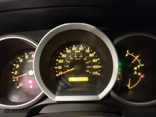 2006 Toyota 4Runner SR5 with VIN JTEBU14RX68061714, listed as a IAAI auction lot 41430786 with 206,629 mi miles. Bid and sale history available at carsss.com. Image 7.