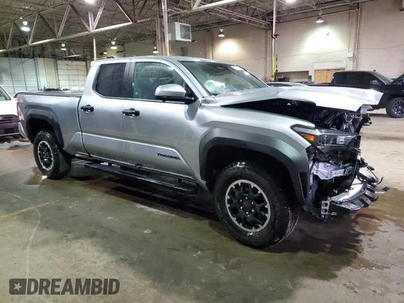 2025 Toyota Tacoma SR with VIN 3TMLB5JN7SM096837, listed as a Copart auction lot 49989405 with 941 mi miles and Clean Title. Bid and sale history available at DreamBid. Image 4.