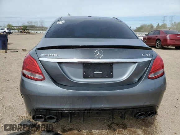 2018 Mercedes-Benz C 43 AMG z VIN 55SWF6EB6JU278330, wystawiony jako Copart lot #54713915 z przebiegiem 62 836 mil mil oraz Szkoda całkowita • Salvage title. Historia ofert i sprzedaży dostępna na DreamBid. Obrazek 6.