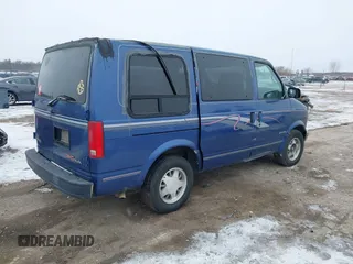 1997 GMC Safari z VIN 1GDDM19W0VB545092, wystawiony jako IAAI lot #41572568 z przebiegiem Nie podano mil oraz . Historia ofert i sprzedaży dostępna na DreamBid. Obrazek 4.