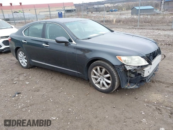 2007 Lexus LS 460 z VIN JTHBL46F275001780, wystawiony jako IAAI lot #41921719 z przebiegiem 65 407 mil mil oraz . Historia ofert i sprzedaży dostępna na DreamBid. Obrazek 1.