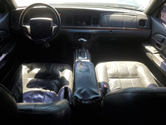 2005 Ford Crown Victoria LX with VIN 2FDFP74W55X116146, listed as a Copart auction lot 48361695 with 229,921 mi miles and Salvage Title. Bid and sale history available at carsss.com. Image 8.