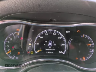 2020 Jeep Grand Cherokee Limited with VIN 1C4RJEBG8LC338101, listed as a Copart auction lot 48945525 with 31,629 mi miles and Salvage Title. Bid and sale history available at carsss.com. Image 9.
