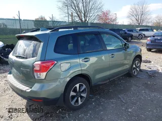 2018 Subaru Forester Premium with VIN JF2SJAEC7JH422303, listed as a IAAI auction lot 41915511 with 115,470 mi miles. Bid and sale history available at carsss.com. Image 4.