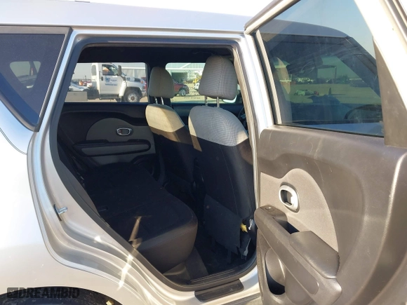 2017 Kia Soul with VIN KNDJN2A26H7484289, listed as a IAAI auction lot 41290574 with 82,860 mi miles. Bid and sale history available at carsss.com. Image 8.