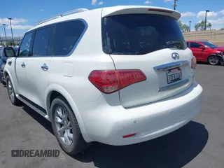 2014 Infiniti QX80 z VIN JN8AZ2NE2E9064865, wystawiony jako IAAI lot #42257893 z przebiegiem 240 620 mil mil oraz . Historia ofert i sprzedaży dostępna na DreamBid. Obrazek 3.