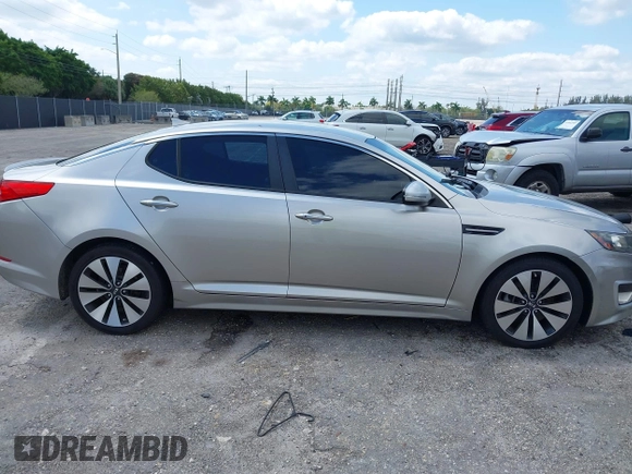 2012 Kia Optima SX with VIN 5XXGR4A67CG066935, listed as a IAAI auction lot 41989589 with 80,420 mi miles and . Bid and sale history available at carsss.com. Image 13.