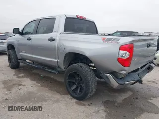 2016 Toyota Tundra SR5 z VIN 5TFDW5F12GX571892, wystawiony jako IAAI lot #41415290 z przebiegiem 190 505 mil mil oraz . Historia ofert i sprzedaży dostępna na DreamBid. Obrazek 3.