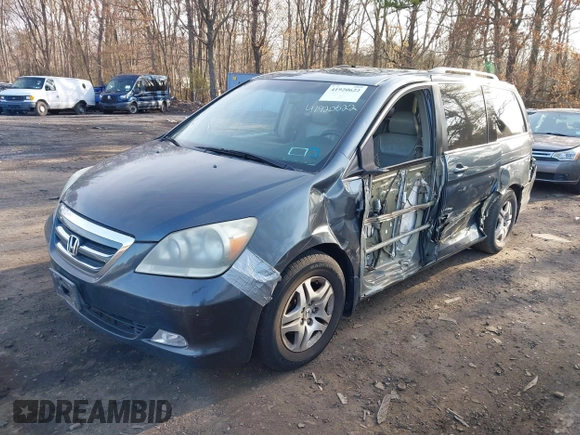 2005 Honda Odyssey EX-L with VIN 5FNRL38615B040637, listed as a IAAI auction lot 41920622 with 92,673 mi miles. Bid and sale history available at carsss.com. Image 2.