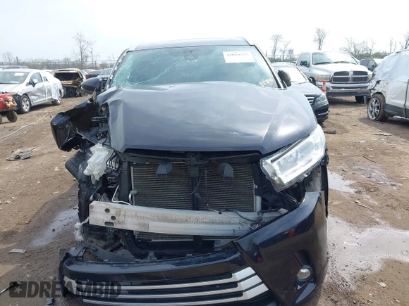 2019 Toyota Highlander SE with VIN 5TDJZRFH6KS716980, listed as a IAAI auction lot 42020293 with Not provided miles and . Bid and sale history available at DreamBid. Image 12.