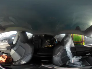 2022 Tesla Model Y Long Range z VIN 7SAYGDEE6NA013757, wystawiony jako IAAI lot #41364867 z przebiegiem 33 621 mil mil oraz . Historia ofert i sprzedaży dostępna na DreamBid. Obrazek 22.