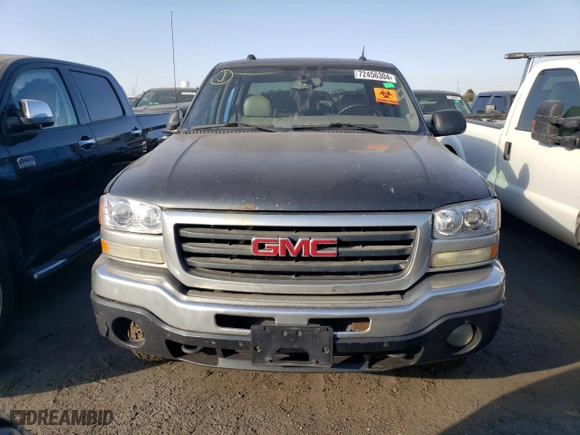 2004 GMC Sierra 1500 Crew Cab SLT with VIN 2GTEK13T841306725, listed as a Copart auction lot 72456304 with NaN miles and Non Repairable. Bid and sale history available at carsss.com. Image 5.