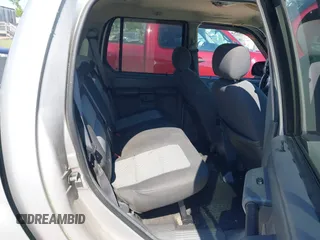 2004 Ford Explorer Sport Trac XLS z VIN 1FMZU67K34UA66302, wystawiony jako IAAI lot #42203931 z przebiegiem 221 245 mil mil oraz . Historia ofert i sprzedaży dostępna na DreamBid. Obrazek 8.
