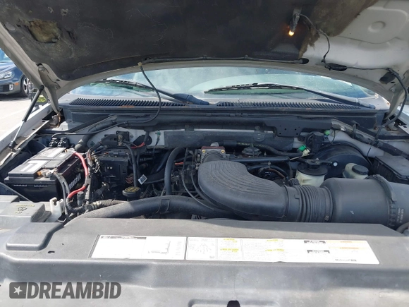 2001 Ford F-150 XL with VIN 1FTRX18L91KF29881, listed as a IAAI auction lot 42021554 with 199,041 mi miles. Bid and sale history available at carsss.com. Image 10.