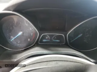 2019 Ford Escape Titanium z VIN 1FMCU9J97KUA85865, wystawiony jako Copart lot #56643135 z przebiegiem Nie podano mil oraz Szkoda całkowita • Salvage title. Historia ofert i sprzedaży dostępna na DreamBid. Obrazek 9.