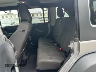2018 Jeep Wrangler Unlimited Sport S с VIN 1C4HJWDG6JL927319, выставлен на аукционе IAAI как лот 42476734 с пробегом 185 026 миль миль и . История ставок и продаж доступна на DreamBid. Изображение 7.