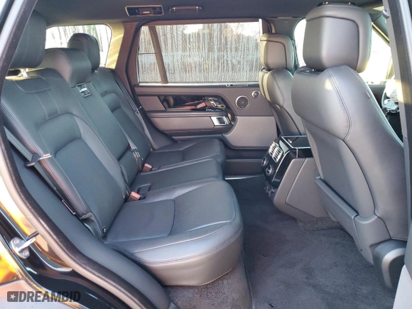 2021 Land Rover Range Rover with VIN SALGS5SE3MA441290, listed as a Copart auction lot 39605704 with 32,422 mi miles. Bid and sale history available at carsss.com. Image 11.