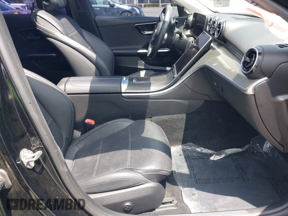 2022 Mercedes-Benz C 300 with VIN W1KAF4GB9NR017910, listed as a IAAI auction lot 42181450 with 41,588 mi miles and . Bid and sale history available at DreamBid. Image 5.