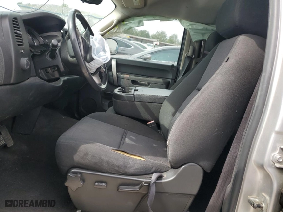 2010 GMC Sierra 1500 SLE with VIN 3GTRKVE3XAG209440, listed as a Copart auction lot 48040015 with 179,408 mi miles and Salvage Title. Bid and sale history available at carsss.com. Image 7.
