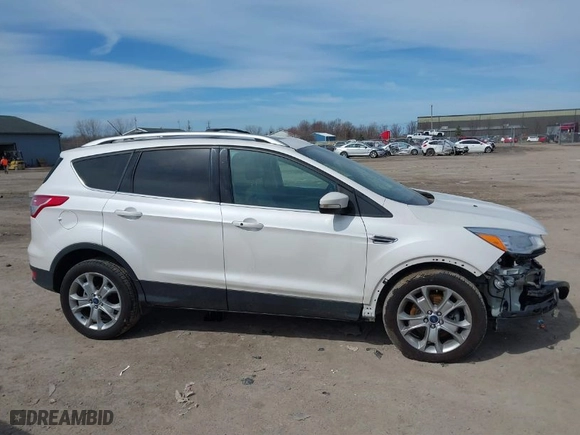 2014 Ford Escape Titanium with VIN 1FMCU9J91EUD33225, listed as a IAAI auction lot 41880834 with 113,356 mi miles. Bid and sale history available at carsss.com. Image 14.