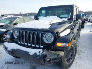 2023 Jeep Gladiator Overland с VIN 1C6HJTFG1PL553343, выставлен на аукционе IAAI как лот 41349518 с пробегом 19 556 миль миль и . История ставок и продаж доступна на DreamBid. Изображение 17.