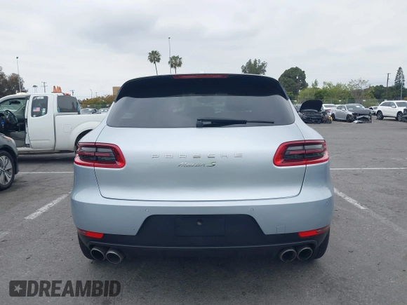 2015 Porsche Macan S with VIN WP1AB2A50FLB58087, listed as a IAAI auction lot 42108660 with 91,894 mi miles. Bid and sale history available at carsss.com. Image 16.