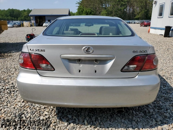 2002 Lexus ES 300 z VIN JTHBF30G525031738, wystawiony jako Copart lot #60660755 z przebiegiem 236 087 mil mil oraz Szkoda całkowita • Salvage title. Historia ofert i sprzedaży dostępna na DreamBid. Obrazek 6.