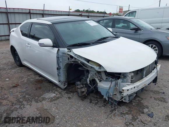 2013 Scion tC z VIN JTKJF5C70D3058888, wystawiony jako IAAI lot #41892224 z przebiegiem 84 749 mil mil oraz . Historia ofert i sprzedaży dostępna na DreamBid. Obrazek 14.