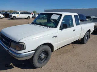 1995 Ford Ranger XL with VIN 1FTCR14A3SPA12083, listed as a IAAI auction lot 41814007 with 204,378 mi miles. Bid and sale history available at carsss.com. Image 2.