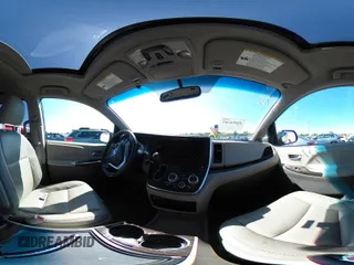2017 Toyota Sienna XLE z VIN 5TDDZ3DC5HS162857, wystawiony jako IAAI lot #42054307 z przebiegiem 85 451 mil mil oraz . Historia ofert i sprzedaży dostępna na DreamBid. Obrazek 21.