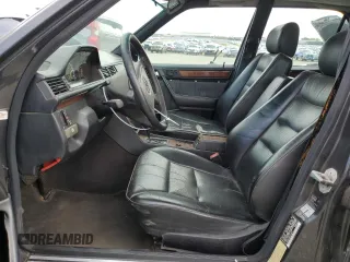 1995 Mercedes-Benz E Class with VIN WDBEA32E0SC180075, listed as a Copart auction lot 78734204 with 268,276 mi miles and Clean Title. Bid and sale history available at carsss.com. Image 7.