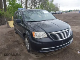 2013 Chrysler Town & Country Touring z VIN 2C4RC1BG2DR709037, wystawiony jako IAAI lot #42113618 z przebiegiem 159 641 mil mil oraz . Historia ofert i sprzedaży dostępna na DreamBid. Obrazek 1.