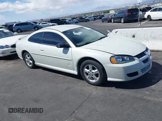 2003 Dodge Stratus SE z VIN 4B3AG42G93E196528, wystawiony jako IAAI lot #41941304 z przebiegiem 191 930 mil mil oraz . Historia ofert i sprzedaży dostępna na DreamBid. Obrazek 1.