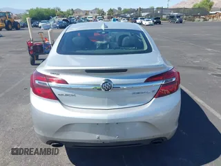 2015 Buick Regal z VIN 2G4GK5EX5F9253255, wystawiony jako IAAI lot #42652462 z przebiegiem 165 804 mil mil oraz . Historia ofert i sprzedaży dostępna na DreamBid. Obrazek 16.
