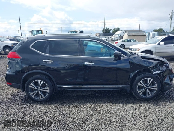 2017 Nissan Rogue SL with VIN 5N1AT2MV9HC868890, listed as a IAAI auction lot 41924174 with 91,037 mi miles. Bid and sale history available at carsss.com. Image 13.