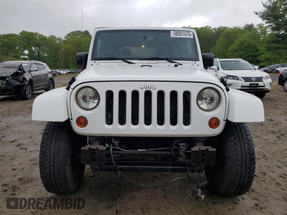 2013 Jeep Wrangler Unlimited Sahara with VIN 1C4HJWEG4DL562951, listed as a Copart auction lot 58001475 with 95,744 mi miles and Clean title. Bid and sale history available at DreamBid. Image 5.