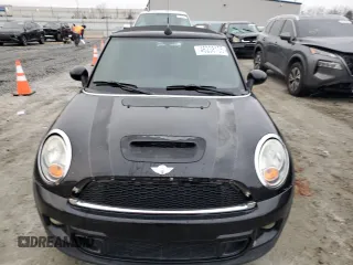 2012 MINI Convertible S z VIN WMWZP3C59CT250929, wystawiony jako Copart lot #46238105 z przebiegiem 109 042 mil mil oraz Czysty tytuł • Clean title. Historia ofert i sprzedaży dostępna na DreamBid. Obrazek 5.